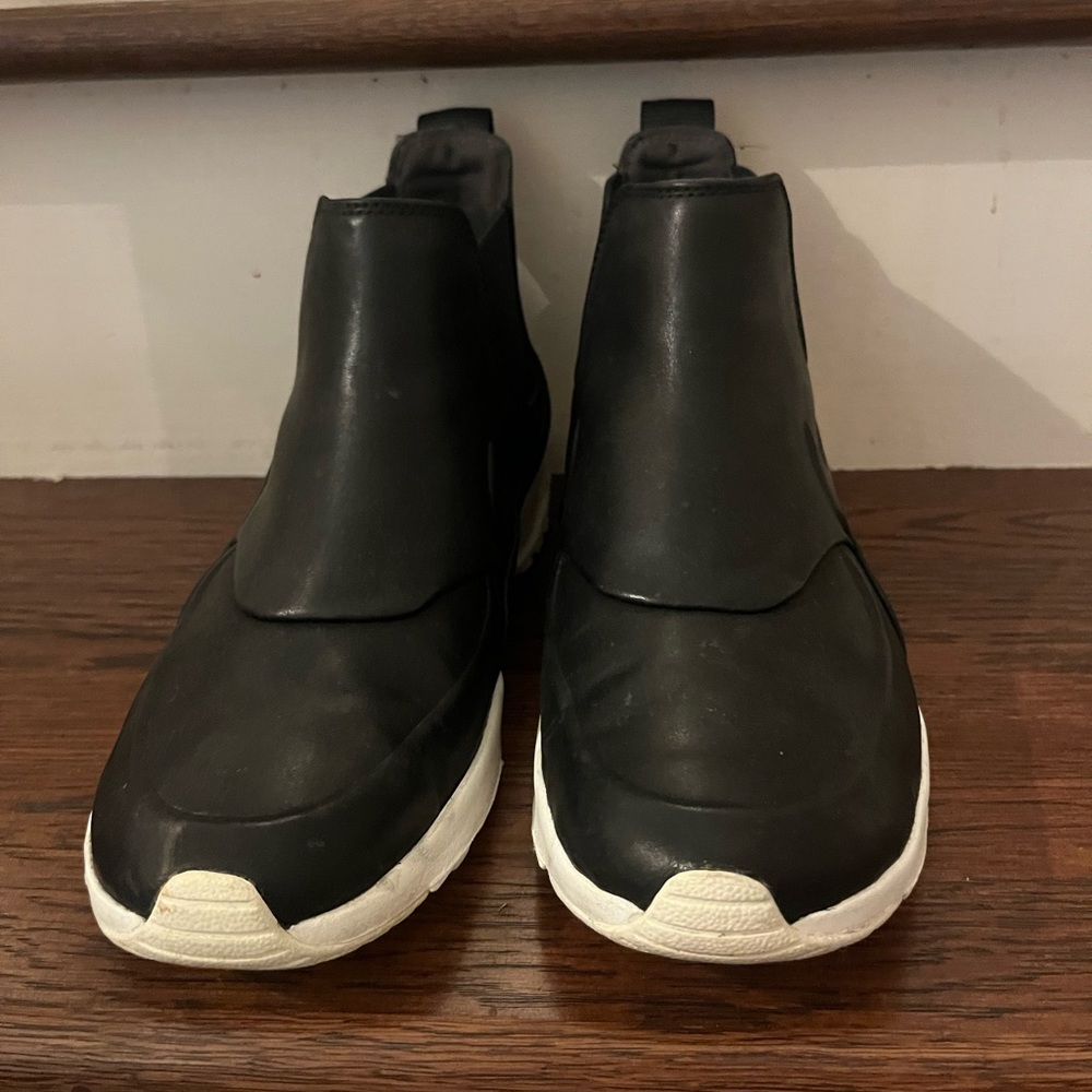 Women’s Air Max Thea Mid